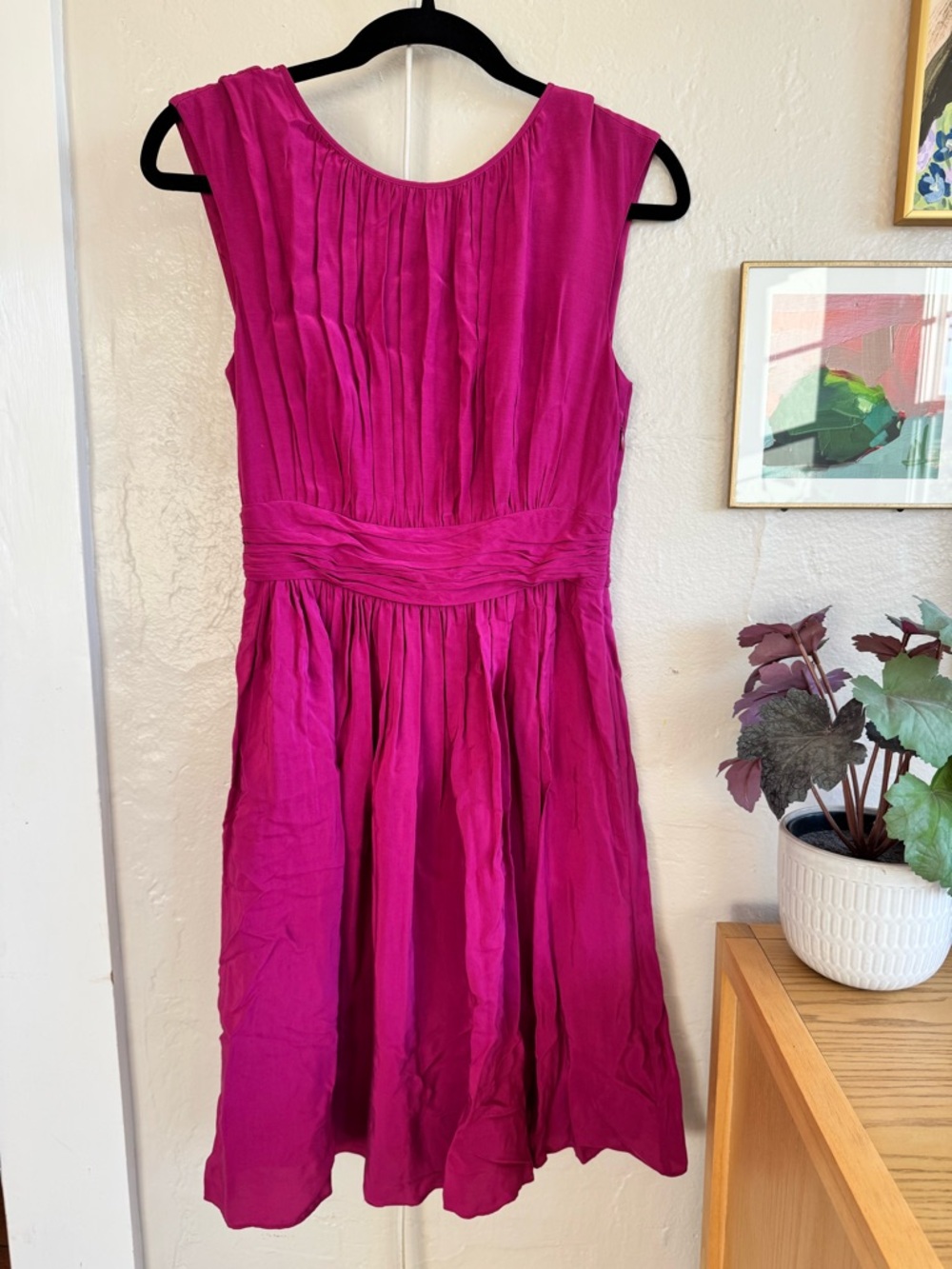 Boden Sleeveless Fuchsia Pleated Waist Midi Dress